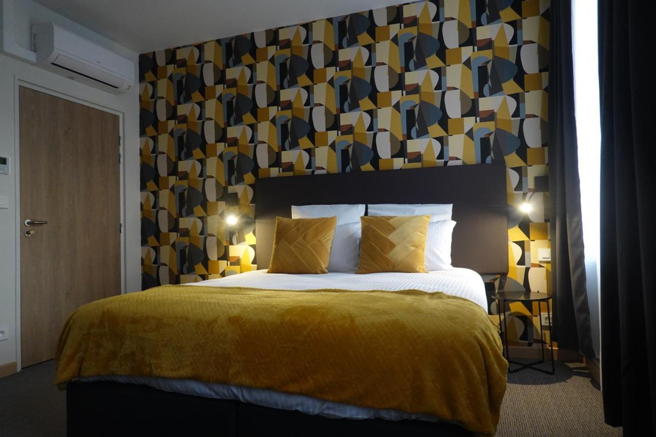 La Grande-Ourse Bed & Breakfast Charleville-Mezieres Bagian luar foto